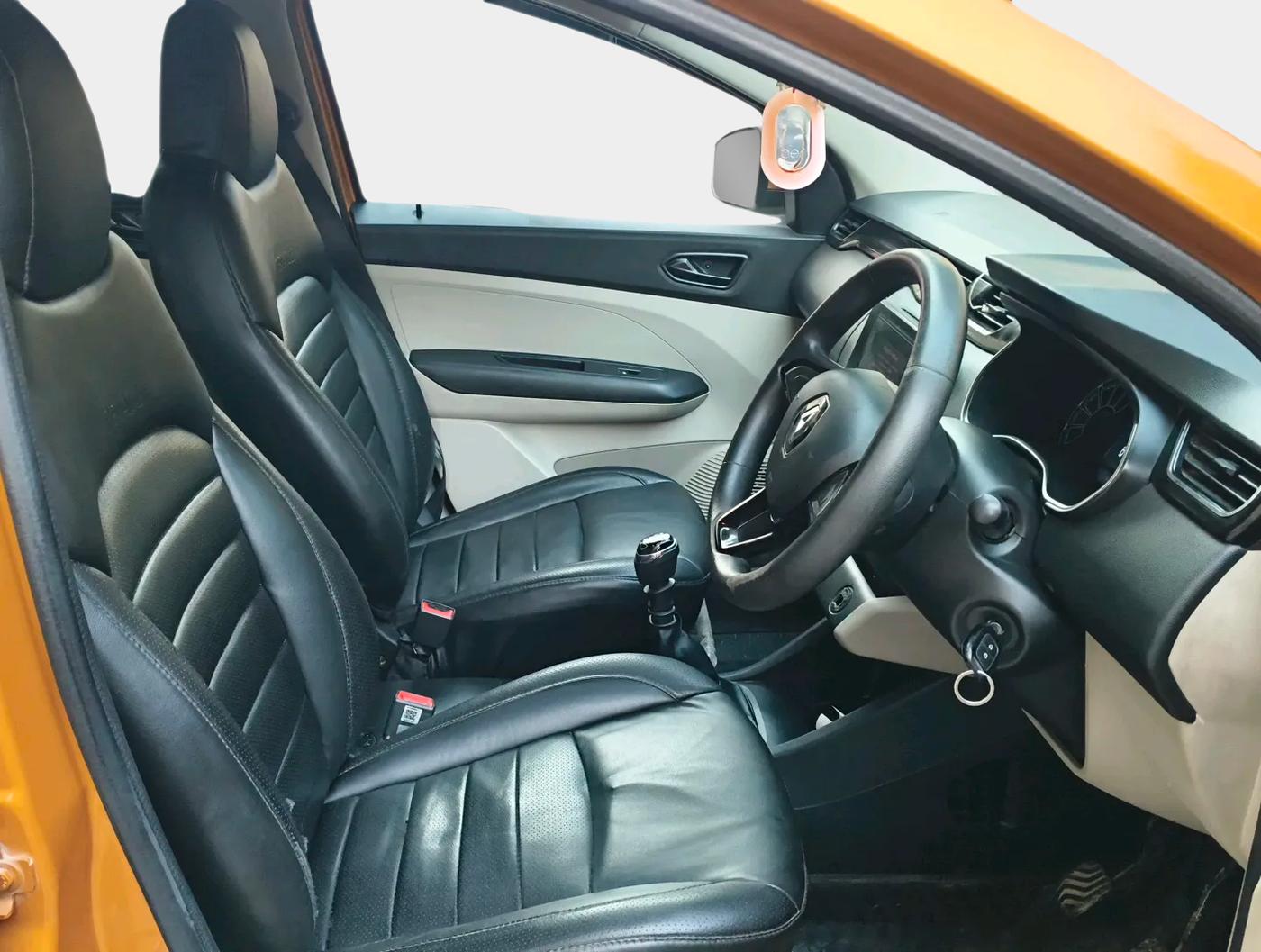 2019 Renault TRIBER RXT, Petrol, Manual, 98,483 km, interior