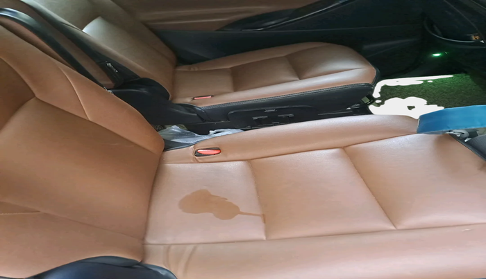 2019 Toyota Innova Crysta 2.8 GX AT 7 STR, Diesel, Automatic, 1,04,501 km, interior