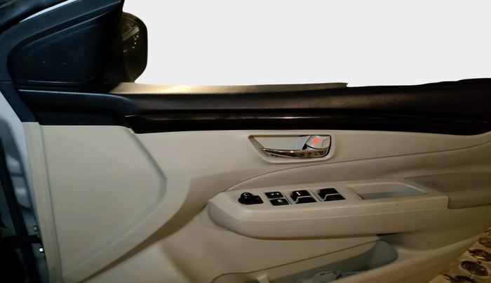 2015 Maruti Ciaz ZXI+, Petrol, Manual, 65,092 km, interior