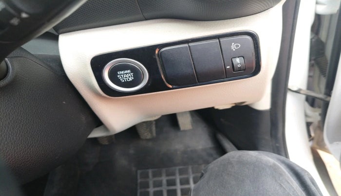 2020 KIA SONET HTX 1.5, Diesel, Manual, 30,540 km, interior