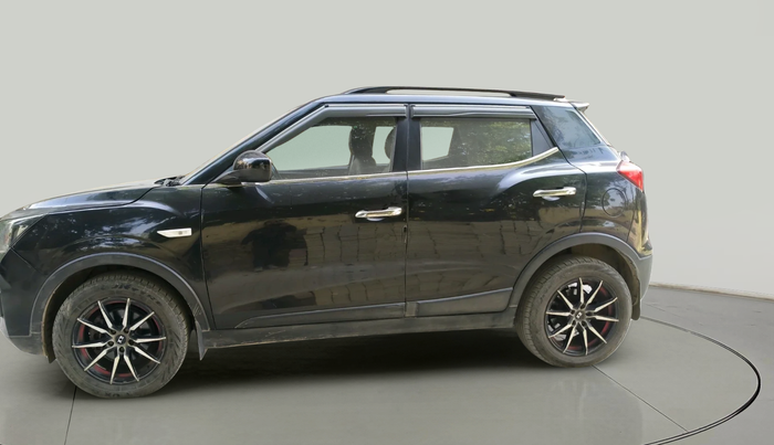 2019 Mahindra XUV300 W6 1.5 DIESEL, Diesel, Manual, 91,912 km, exterior