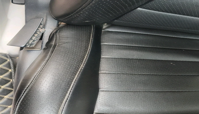 2019 Mahindra XUV300 W6 1.5 DIESEL, Diesel, Manual, 91,912 km, interior