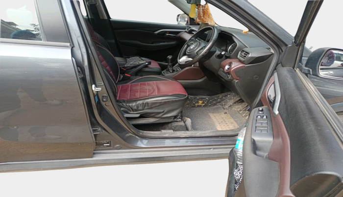 2023 Maruti Grand Vitara SIGMA SMART HYBRID, Petrol, Manual, 18,965 km, interior