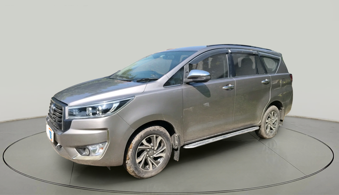 2020 Toyota Innova Crysta 2.4 VX 8 STR, Diesel, Manual, 1,65,165 km, exterior