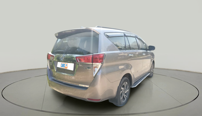 2020 Toyota Innova Crysta 2.4 VX 8 STR, Diesel, Manual, 1,65,165 km, exterior