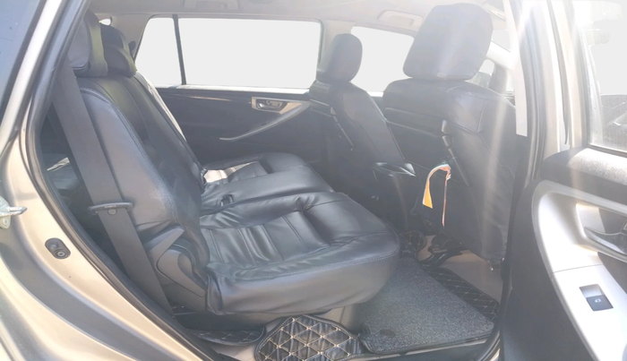 2020 Toyota Innova Crysta 2.4 VX 8 STR, Diesel, Manual, 1,65,165 km, interior