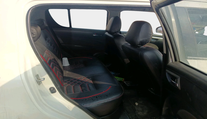 2013 Maruti Swift VXI, Petrol, Manual, 1,01,186 km, interior