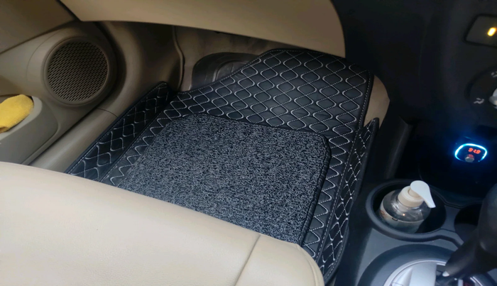 2014 Honda Brio VX AT, Petrol, Automatic, 23,168 km, interior