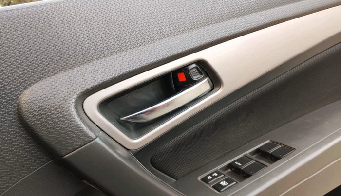 2018 Maruti Vitara Brezza ZDI PLUS, Diesel, Manual, 91,899 km, interior