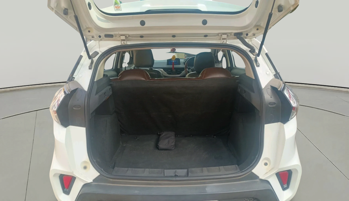 2023 Tata NEXON XM PLUS SUNROOF PETROL, Petrol, Manual, 54,371 km, exterior