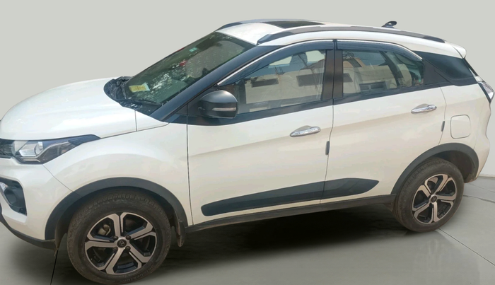 2023 Tata NEXON XM PLUS SUNROOF PETROL, Petrol, Manual, 54,371 km, exterior