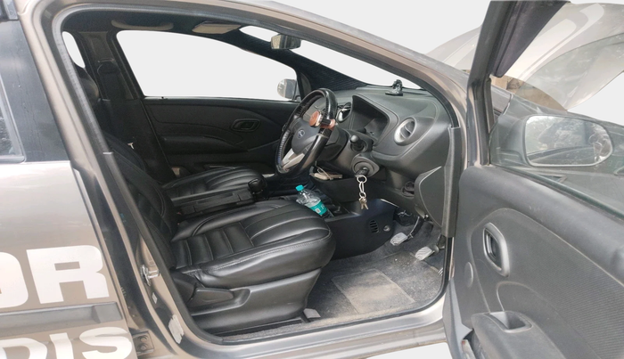 2017 Datsun Redi Go T (O), Petrol, Manual, 61,110 km, interior