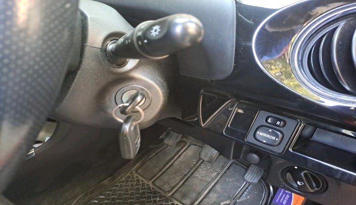 2015 Toyota Etios CROSS 1.4 VD, Diesel, Manual, 1,06,773 km, interior