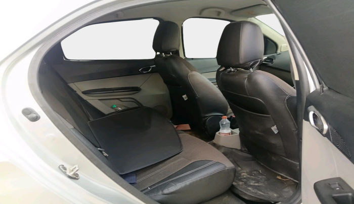 2016 Tata Tiago XZ DIESEL, Diesel, Manual, 1,93,947 km, interior