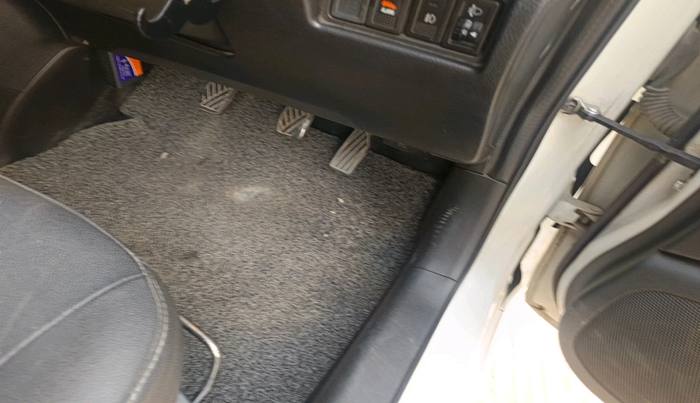 2017 Maruti Swift VXI O, Petrol, Manual, 1,25,099 km, interior