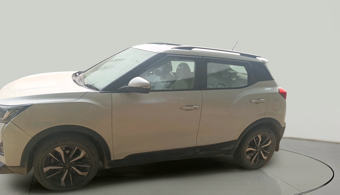 2020 Mahindra XUV300 W8 (O) 1.5 DIESEL, Diesel, Manual, 96,696 km, exterior