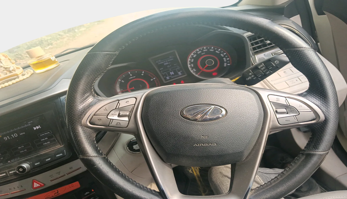 2020 Mahindra XUV300 W8 (O) 1.5 DIESEL, Diesel, Manual, 96,696 km, interior