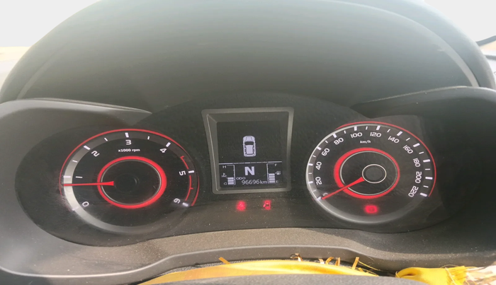 2020 Mahindra XUV300 W8 (O) 1.5 DIESEL, Diesel, Manual, 96,696 km, interior