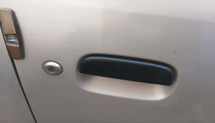 2011 Maruti Wagon R 1.0 LXI CNG, Petrol, Manual, 1,10,686 km, interior