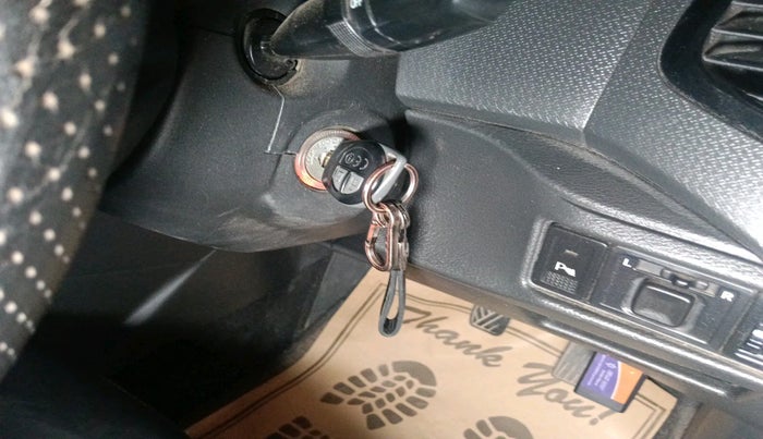 2016 Maruti Vitara Brezza ZDI, Diesel, Manual, 1,43,905 km, interior