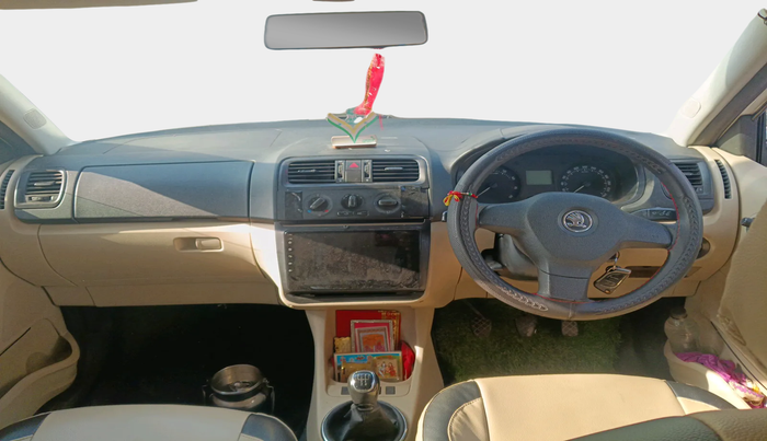 2013 Skoda Fabia AMBIENTE 1.2 MPI, Petrol, Manual, 69,456 km, interior