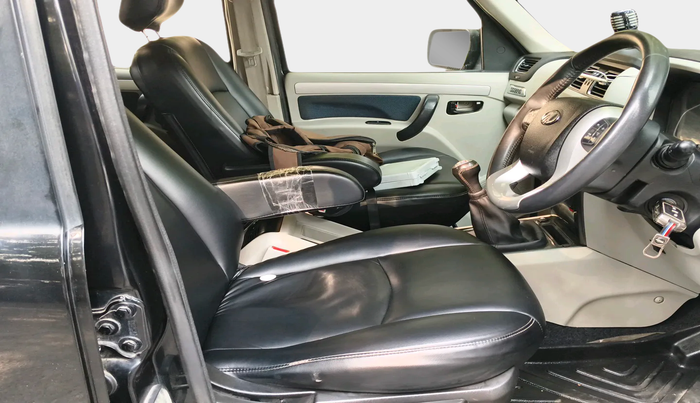 2021 Mahindra Scorpio S11 2WD, Diesel, Manual, 72,057 km, interior