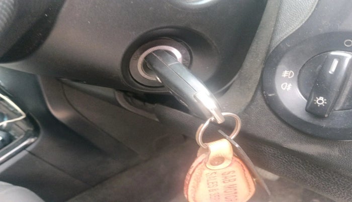 2017 Tata Hexa XM 4X2 7 STR, Diesel, Manual, 60,234 km, interior