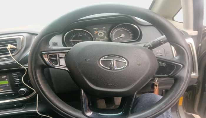 2017 Tata Hexa XM 4X2 7 STR, Diesel, Manual, 60,234 km, interior