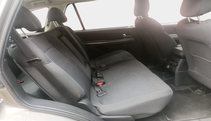 2017 Tata Hexa XM 4X2 7 STR, Diesel, Manual, 60,234 km, interior