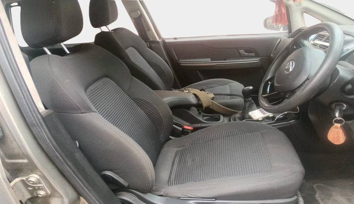 2017 Tata Hexa XM 4X2 7 STR, Diesel, Manual, 60,234 km, interior