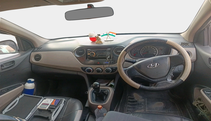 2016 Hyundai Grand i10 MAGNA 1.1 CRDI, Diesel, Manual, 1,04,067 km, interior