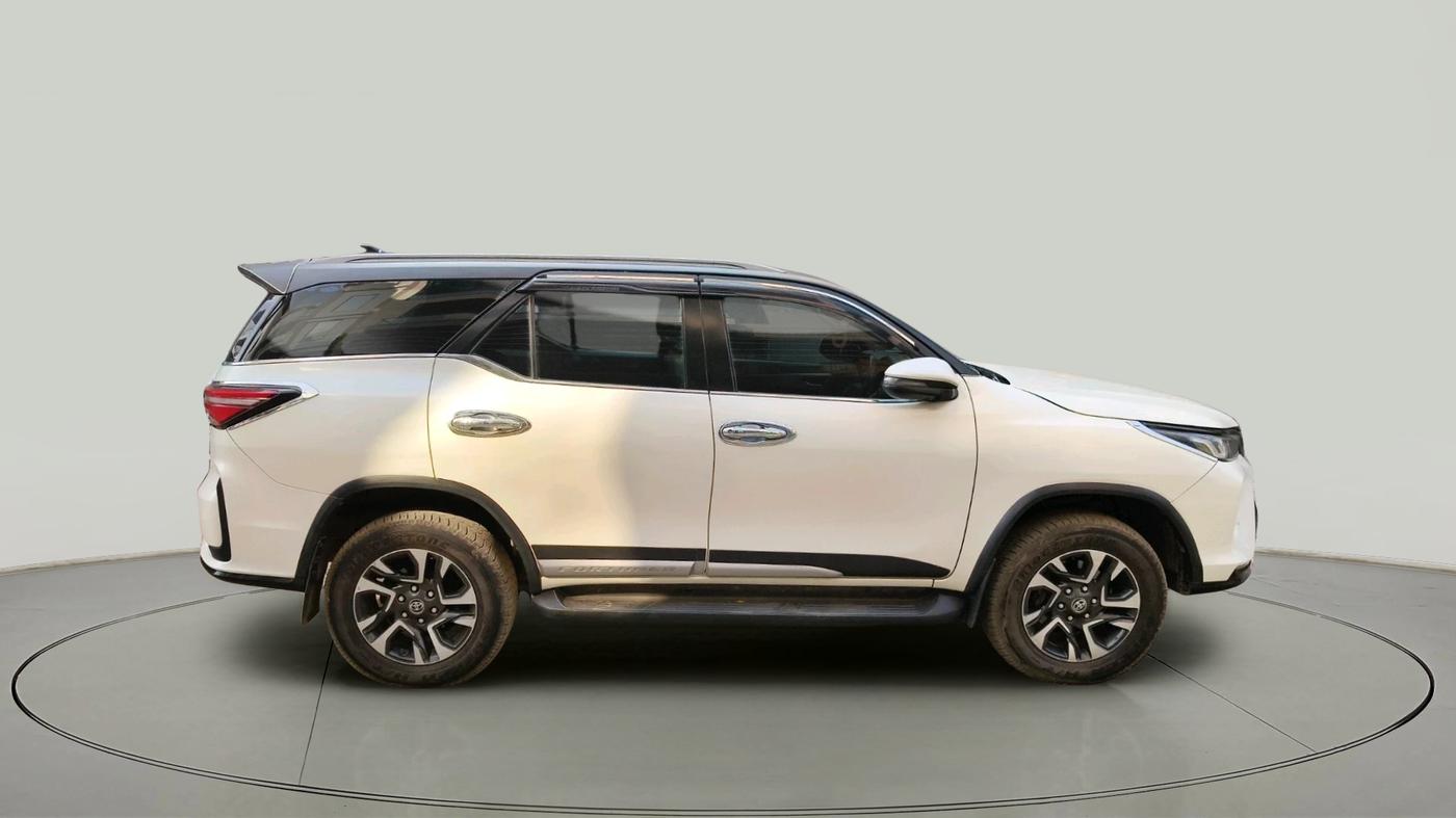 2021 Toyota Fortuner 4X4 AT 2.8 LEGENDER, Diesel, Automatic, 1,02,572 km, exterior