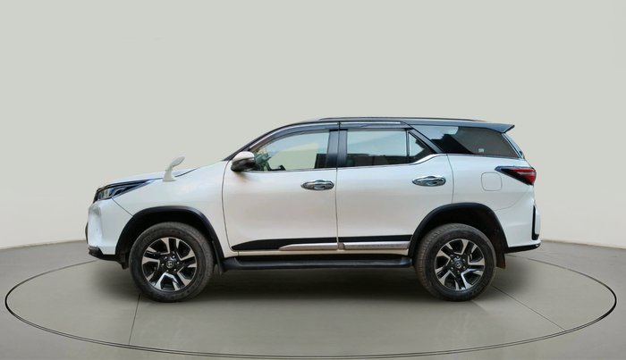 2021 Toyota Fortuner 4X4 AT 2.8 LEGENDER, Diesel, Automatic, 1,02,572 km, exterior