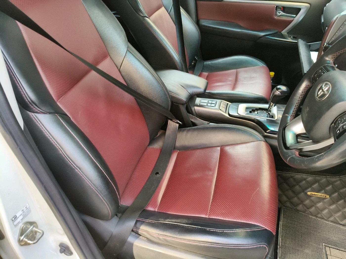 2021 Toyota Fortuner 4X4 AT 2.8 LEGENDER, Diesel, Automatic, 1,02,572 km, interior