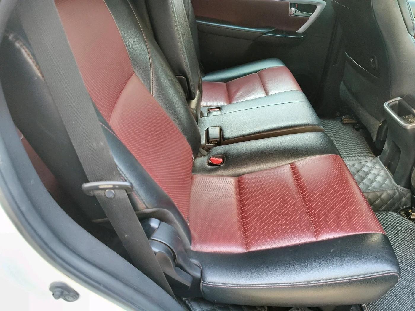 2021 Toyota Fortuner 4X4 AT 2.8 LEGENDER, Diesel, Automatic, 1,02,572 km, interior