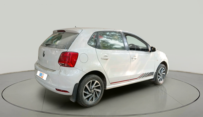 2017 Volkswagen Polo COMFORTLINE 1.2L, Petrol, Manual, 96,005 km, exterior