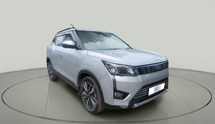 2021 Mahindra XUV300 W8 (O) 1.5 DIESEL, Diesel, Manual, 40,166 km, exterior