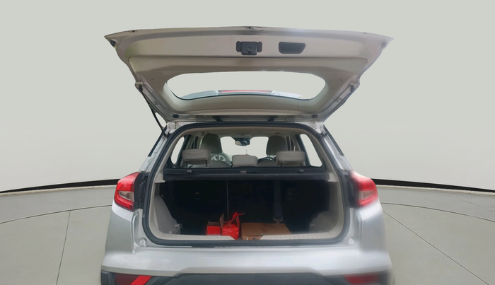 2021 Mahindra XUV300 W8 (O) 1.5 DIESEL, Diesel, Manual, 40,166 km, exterior