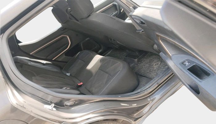 2023 Renault Kiger RXT (O) MT, Petrol, Manual, 27,687 km, interior