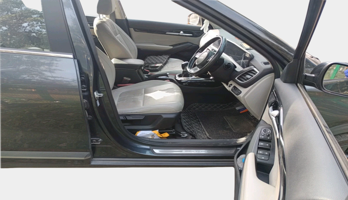 2023 KIA SELTOS HTX 1.5 DIESEL IMT, Diesel, Manual, 26,451 km, interior