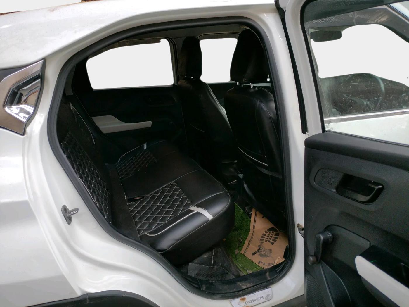 2023 Tata PUNCH PURE MT, Petrol, Manual, 15,764 km, interior