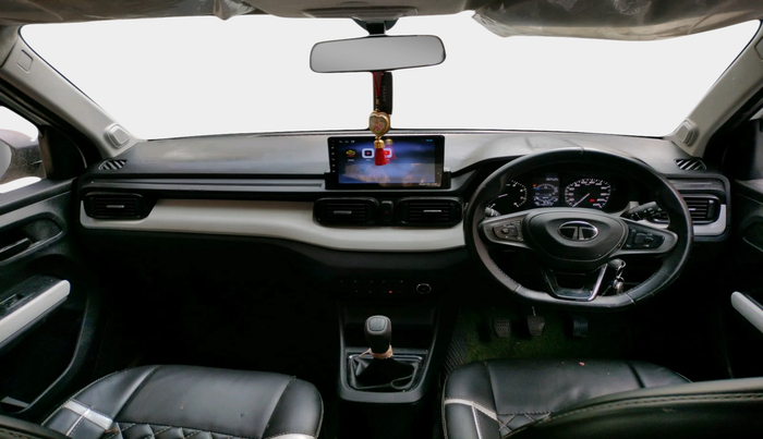 2023 Tata PUNCH PURE MT, Petrol, Manual, 15,764 km, interior