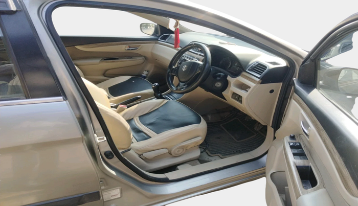 2019 Maruti Ciaz DELTA 1.5 SHVS MT PETROL, Petrol, Manual, 1,76,074 km, interior