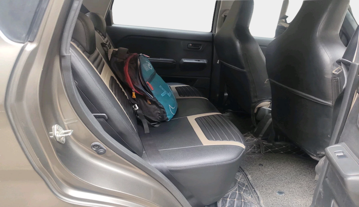 2019 Maruti New Wagon-R LXI 1.0, Petrol, Manual, 39,772 km, interior