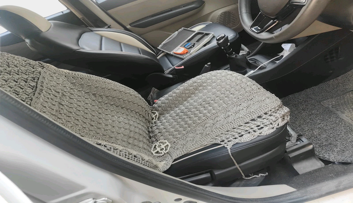 2023 Renault TRIBER RXT, Petrol, Manual, 52,988 km, interior