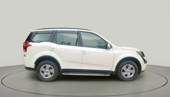 2021 Mahindra XUV500 W7, Diesel, Manual, 67,566 km, exterior