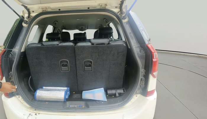 2021 Mahindra XUV500 W7, Diesel, Manual, 67,566 km, exterior