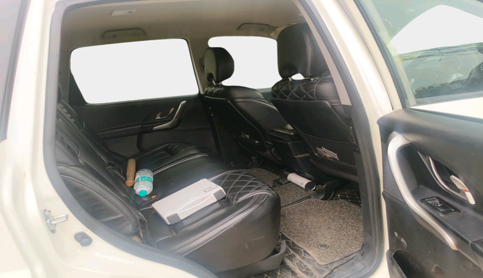 2021 Mahindra XUV500 W7, Diesel, Manual, 67,566 km, interior