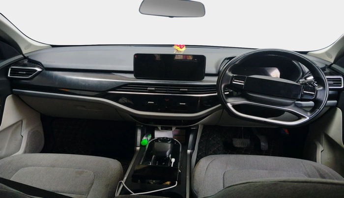 2024 Tata Safari PURE PLUS S AT, Diesel, Automatic, 29,507 km, interior