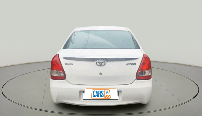 2011 Toyota Etios V, Petrol, Manual, 1,45,544 km, exterior